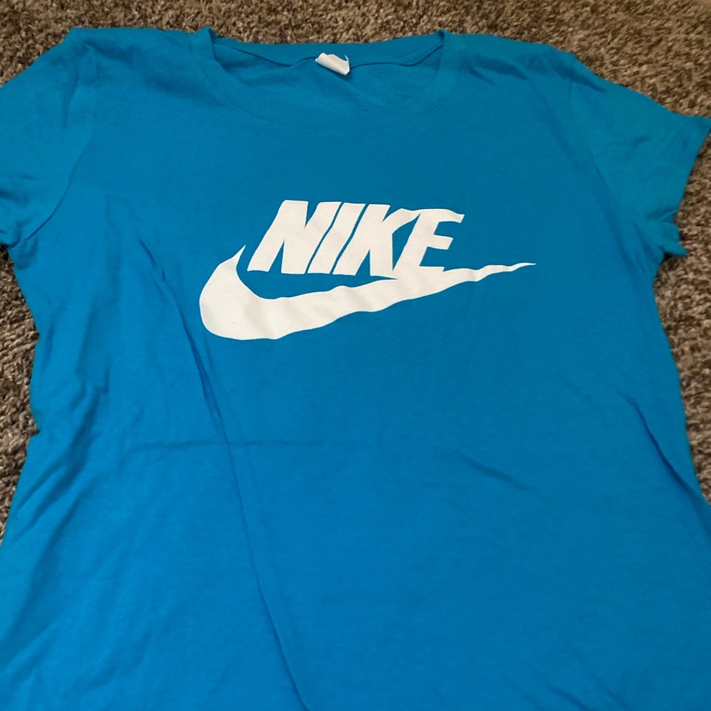 Women’s tshirt